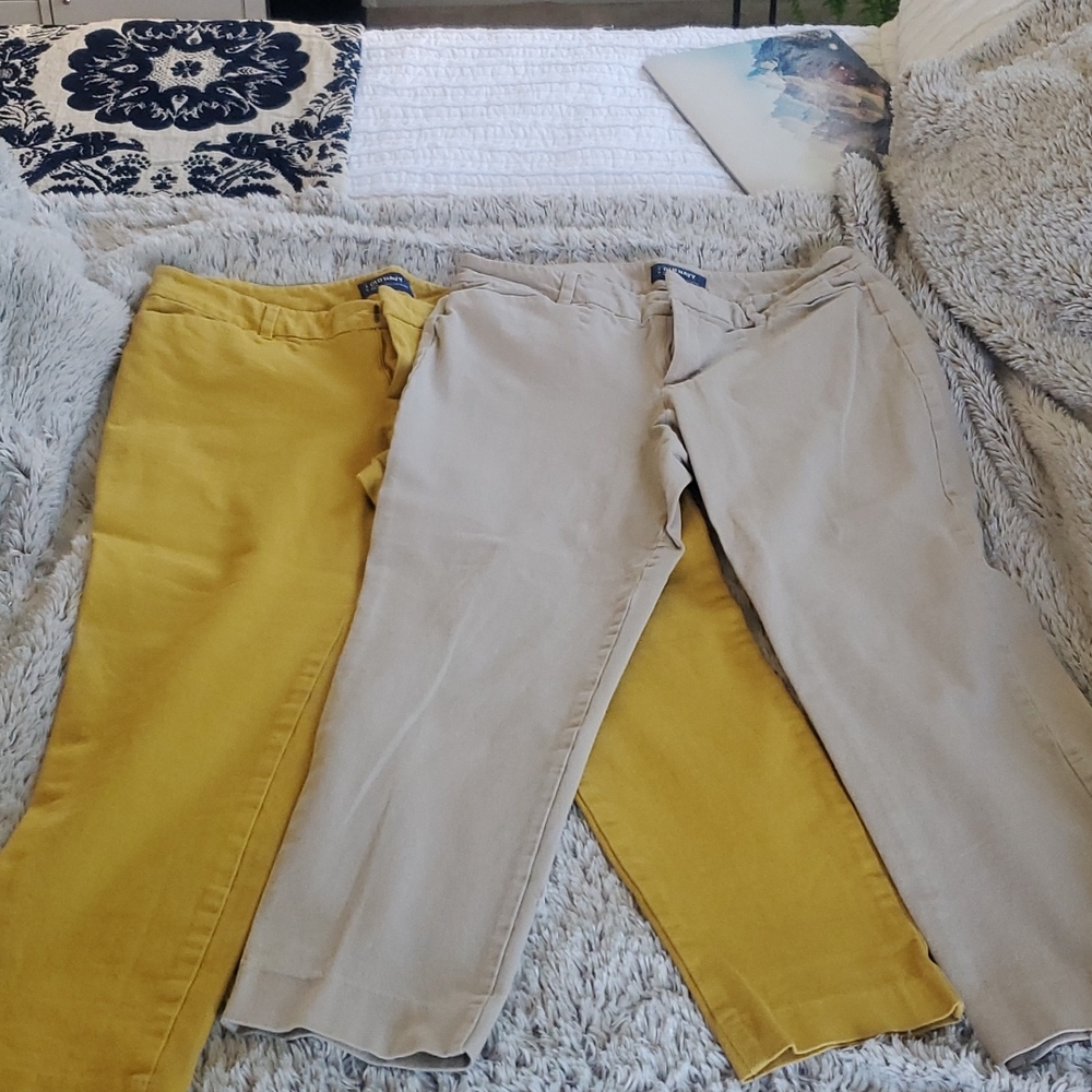 Old Navy Pixie Mid Rise Pants